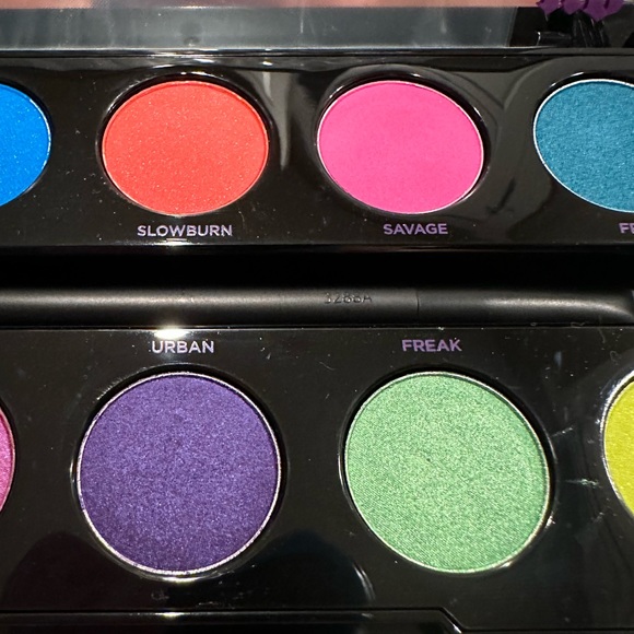 Urban Decay Electric Palette - Picture 6 of 6